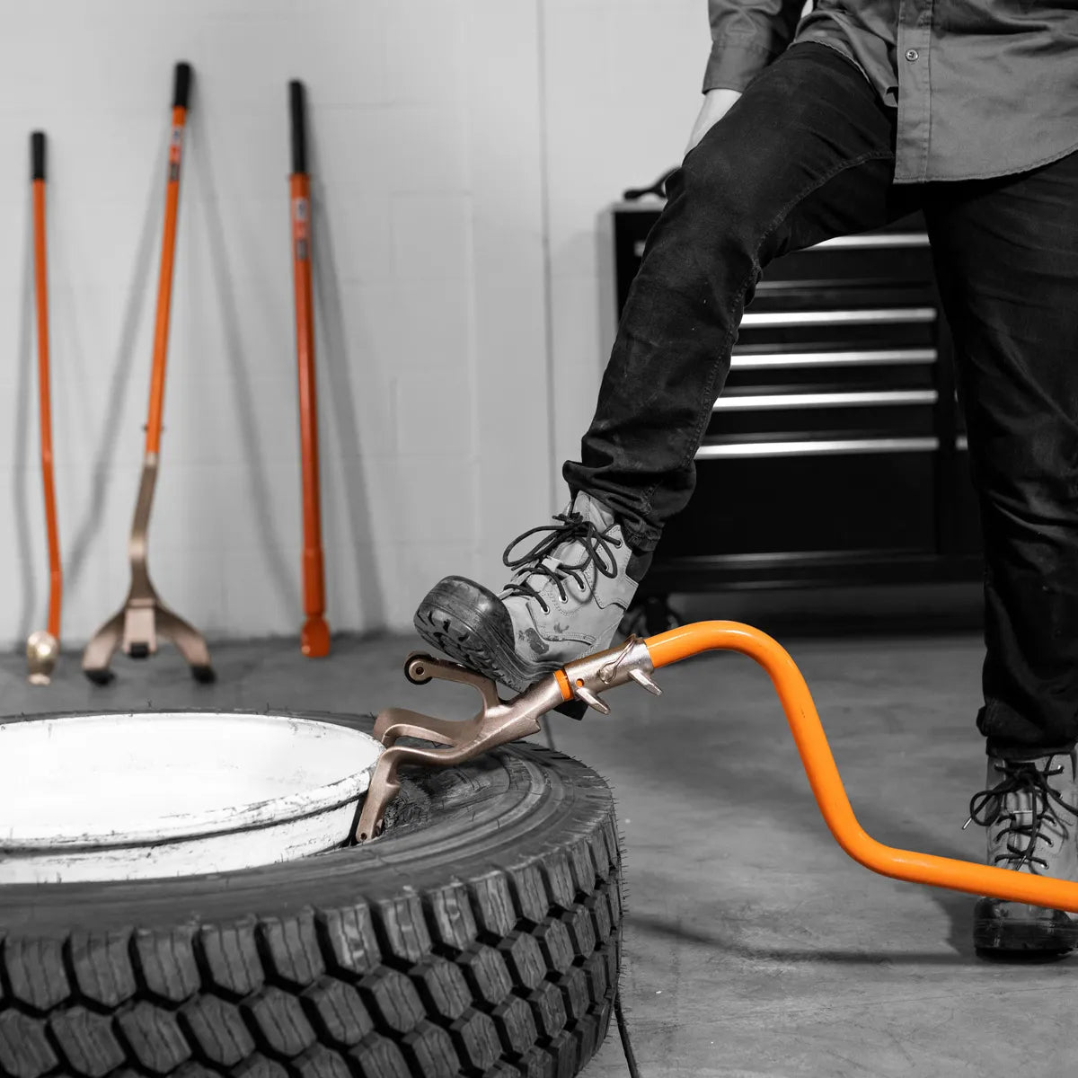 Super Single Tire Demounting Tool – Moto Solutions